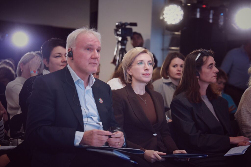 Ukraine Launches Signing of Declaration on Involving Internally Displaced Persons in Recovery Efforts: Initiative Presented at Third All-Ukrainian Forum of IDP Councils